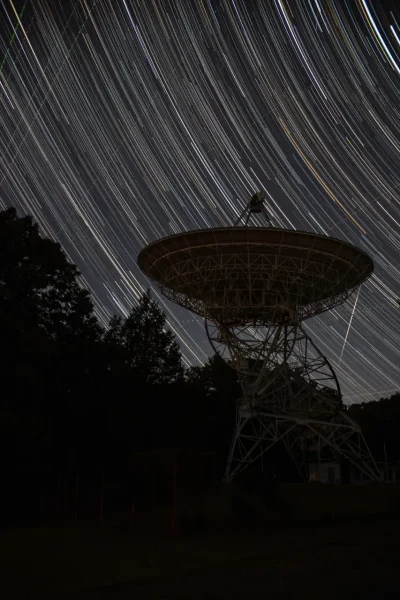 The Radio Dish at Night - Photo by Prithvi Dasgupta