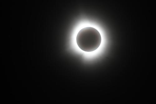 Corona at mid-eclipse - Harry Anderson III - ha3-image4-unnamed